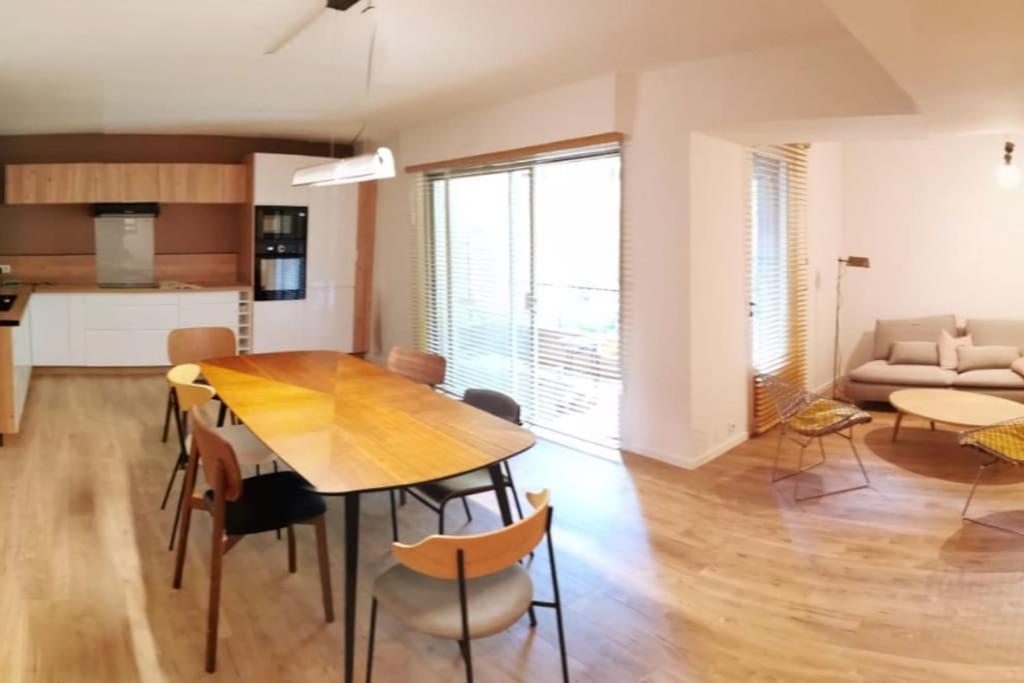 אביניון Aux Marches Du Palais - Ac Clim - Spacieux - Terrasse - Wifi מראה חיצוני תמונה